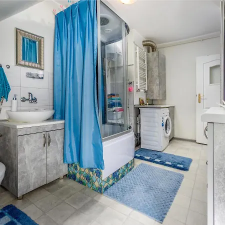 Apartament 아파트 *