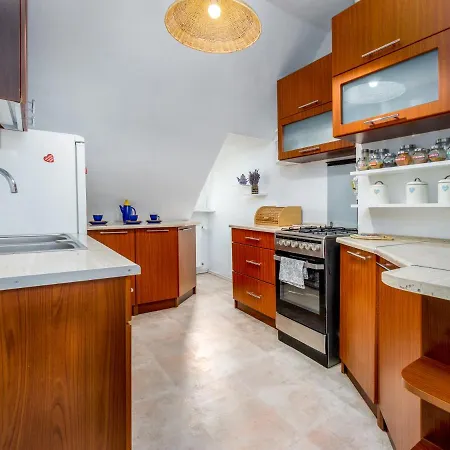 Apartament * 소포트